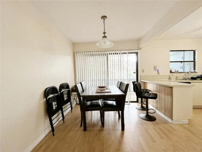 Photo - 2811 SW Archer Rd Unit T