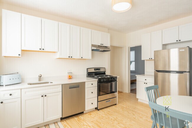 Building Photo - 34 White Pl Rental