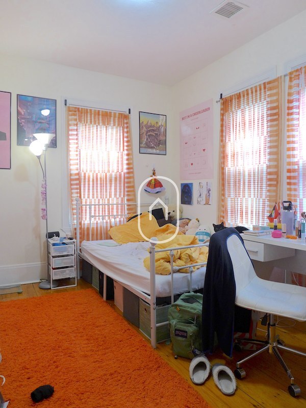 Photo - 16 Fisher Ave