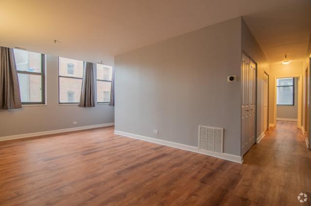 Building Photo - 3 bedroom in CHICAGO IL 60605 Unit 910 Rental