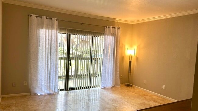 Building Photo - 11711 Memorial Dr Unit 281 Rental