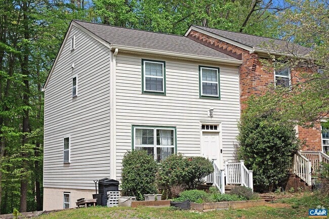 Building Photo - 137 Quince Ln Rental