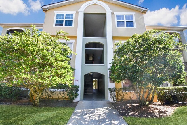 Photo - 2005 Mariposa Vista Ln Unit 205