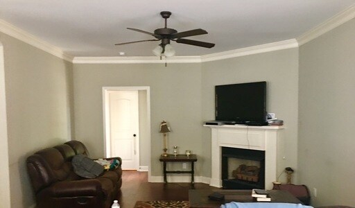 Photo - Beautiful 3 Bedroom, 3 Bathroom Home