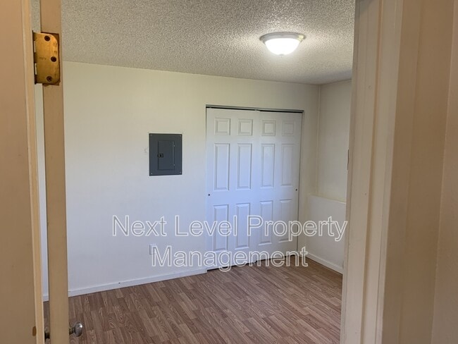 Photo - 171 Rosewood Dr