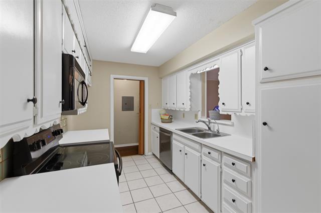 Photo - 2113 Fleur De Lis Ct