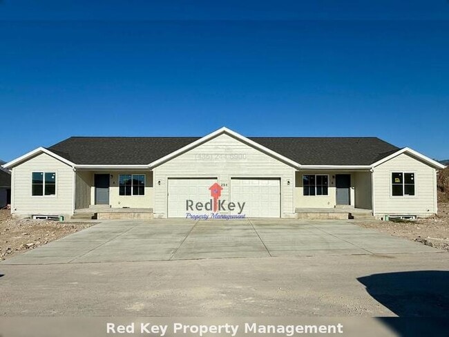Building Photo - 600 N Duplex NEW Rental