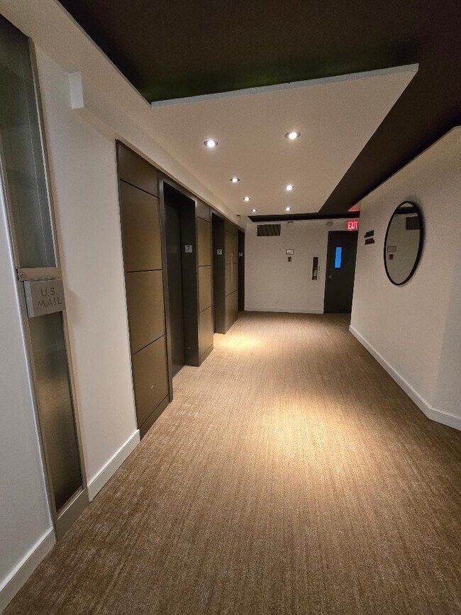 Photo - 2201 L St NW Unidad 516