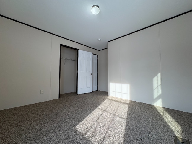 Photo - 39 Maynard Cir