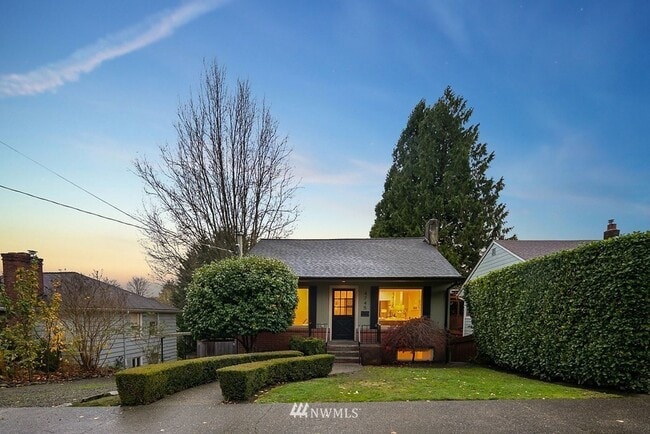 Charming 4BR 2BA Craftsman in Laurelhurst ... - Charming 4BR 2BA Craftsman in Laurelhurst ... Casa