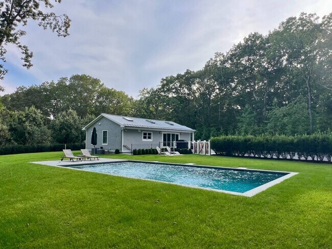 Photo - 30 Hampton Ct