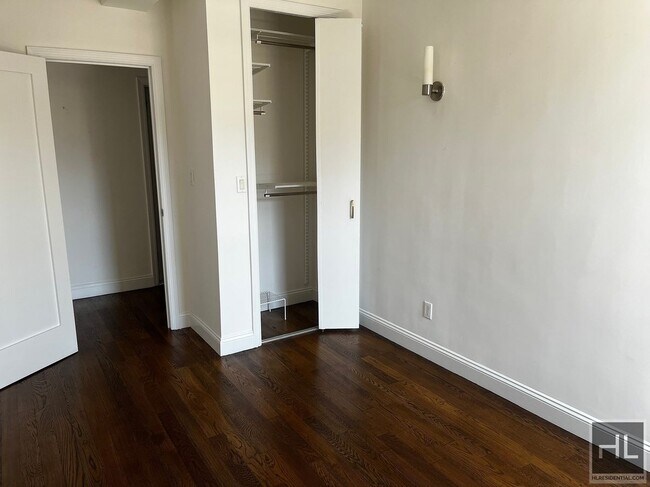 Photo - WEST 73 STREET Unidad 4B