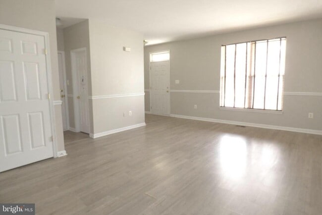 Photo - 20957 Duryea Terrace