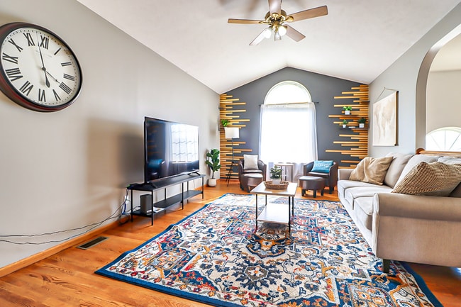 Photo - 1524 Hilltop Rd