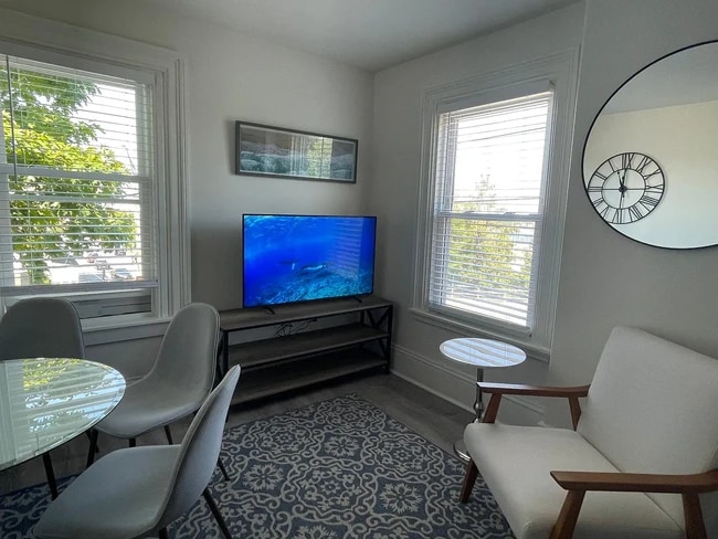 Photo - 22 State St Unidad #2