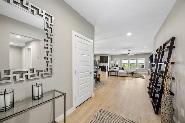 Photo - 3335 Kendleshire Ln