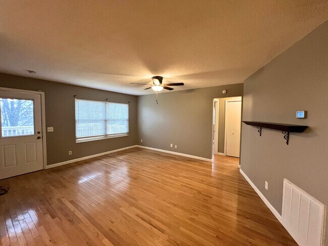 Photo - 2805 Big Bend Dr