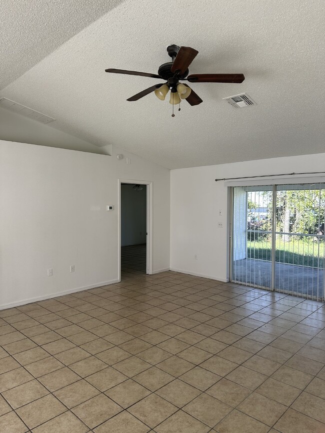 Photo - 4 Bedroom, 2 Bathroom, 2 Car Garage Home o...