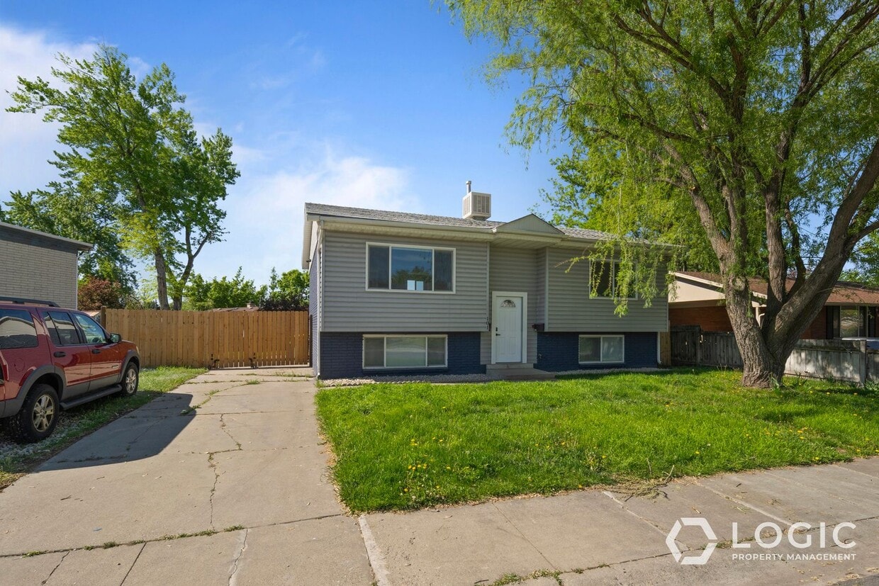 Photo - 101 W Paula Drive