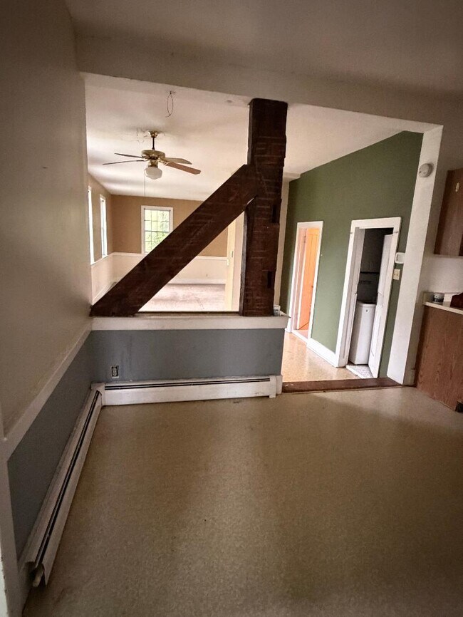 Photo - 79 Lower Creek Rd Unit upstairs