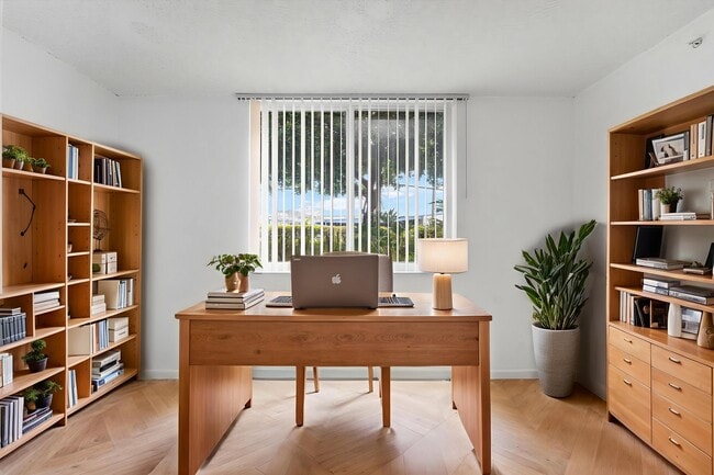 Photo - 900 Scotia Dr Unidad 102