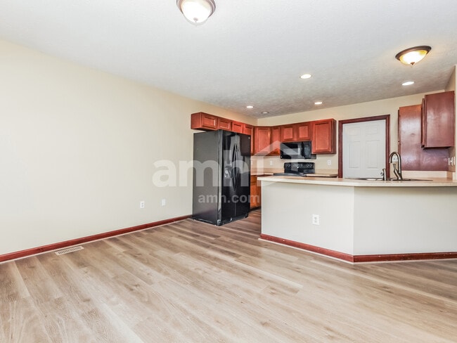 Photo - 5692 Cottonwood Ct