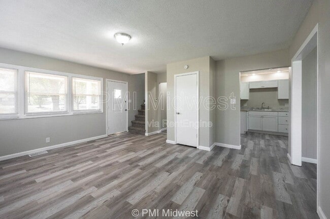 Photo - 6276 Eastgate Ave