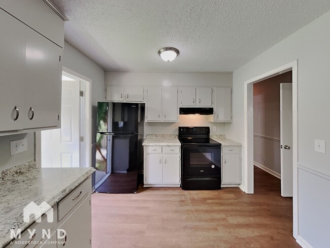 Photo - 304 Glynn Dr