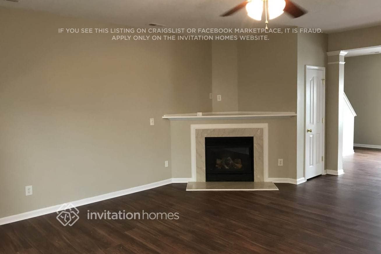 Photo - 1736 Larne Cir