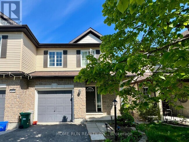 Photo - 217 Deerfox Dr