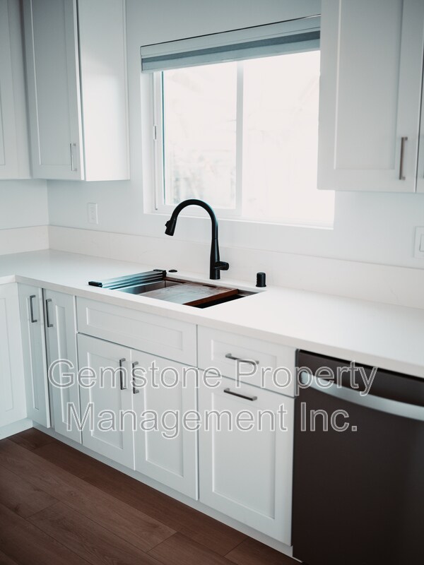 Photo - 5263 Tipton St