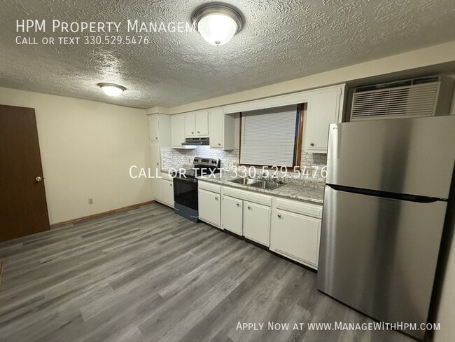 Photo - 5788 Portage St NW