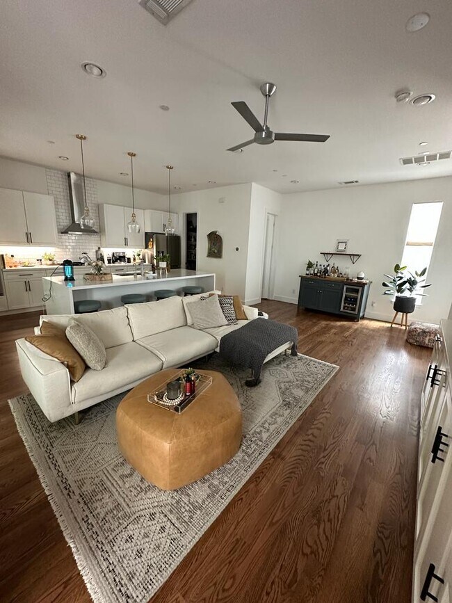 Photo - 5705 Bryan Pky