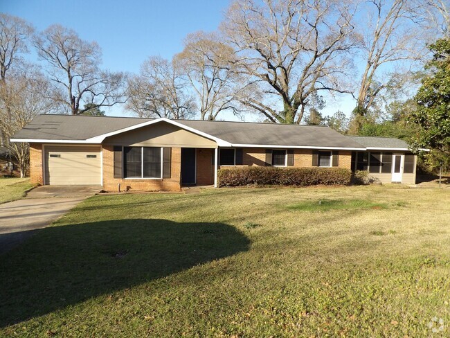 Building Photo - 635 Sharon Ln Rental