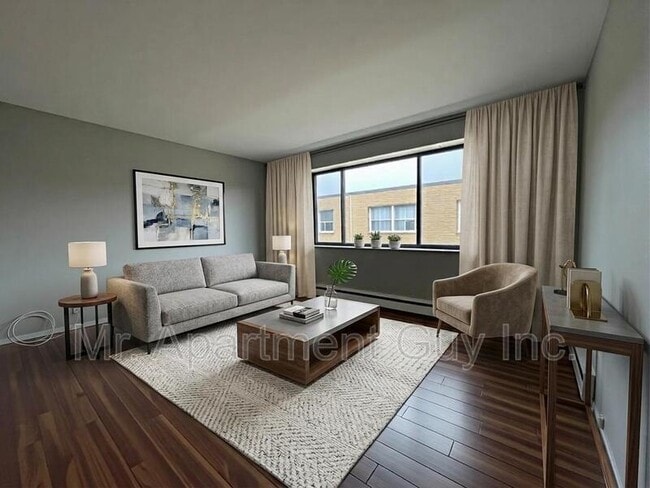 Photo - 50 Mohawk Rd W Unit 306