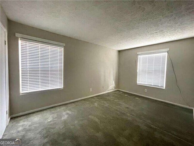 Photo - 662 Bellemeade Dr SW Unidad C