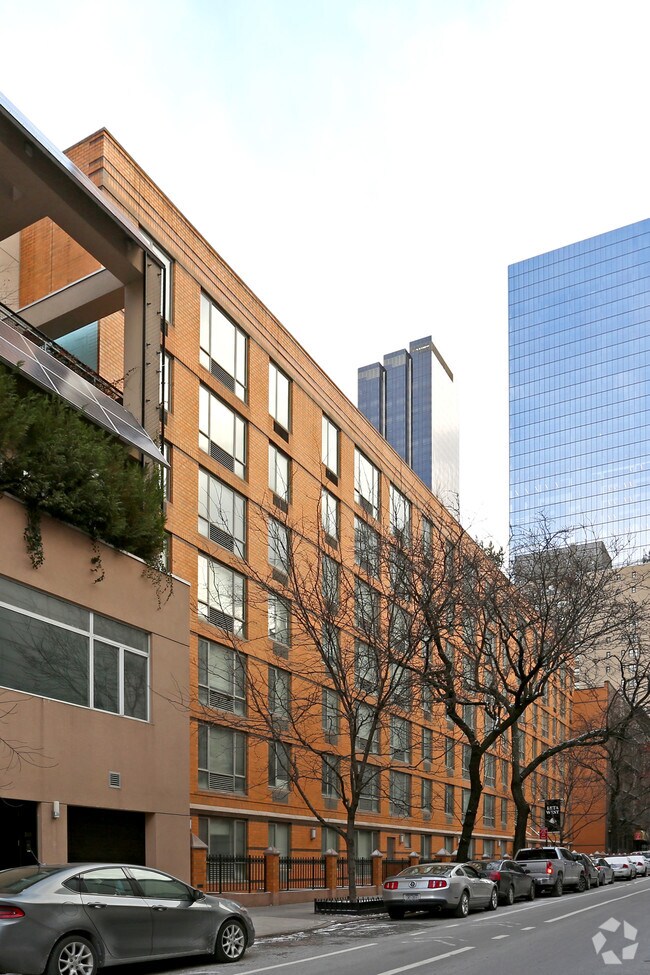 321 W 54th St - Beta West