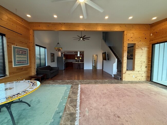 Photo - 150 Dowling Rd W