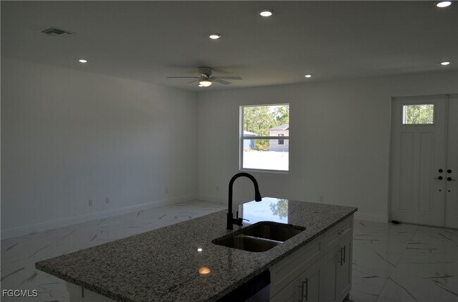 Photo - 2610 34th St W