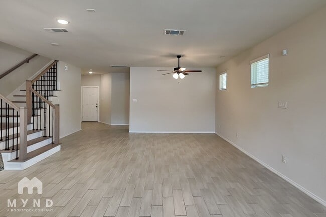 Photo - 3112 Founders Rock Dr