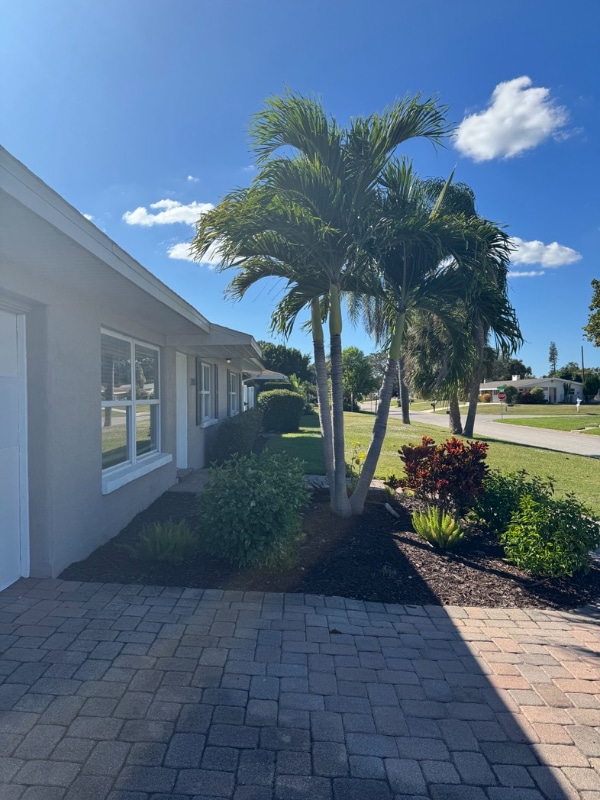 Photo - 2608 Hibiscus St