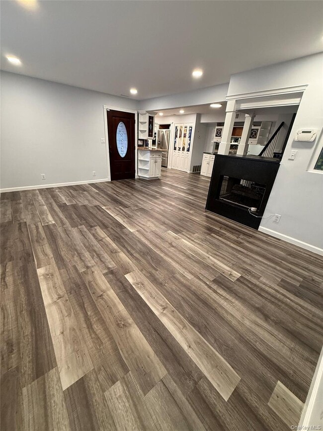 Photo - 253 Feller Dr