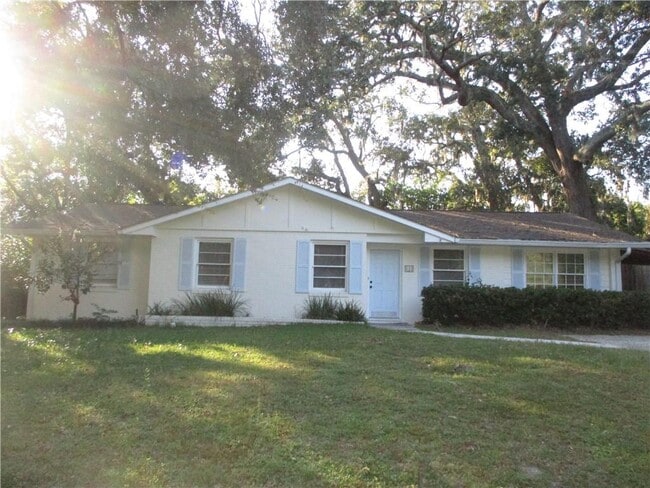 Building Photo - 112 Highland Ave