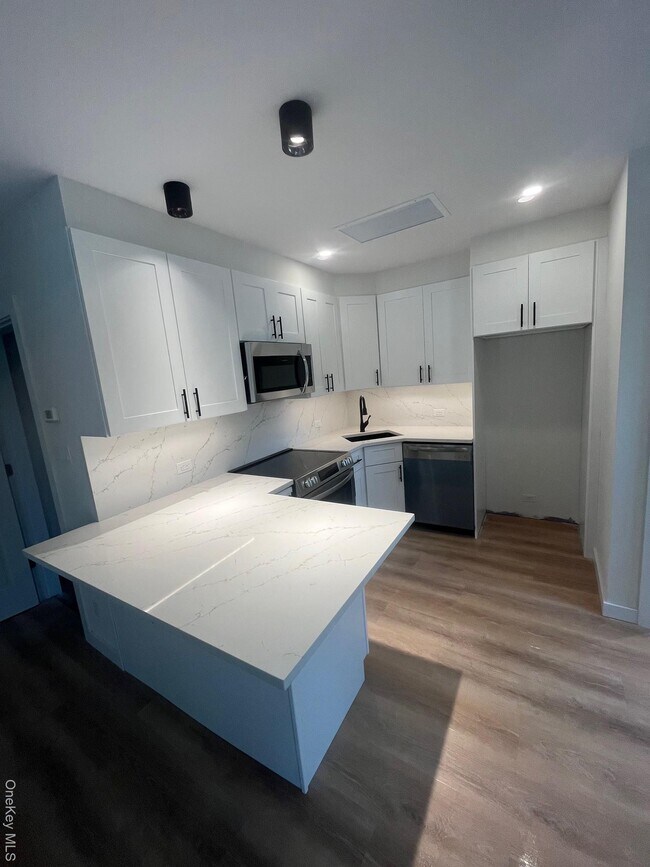 Photo - 12 Backman Ave Unidad 3