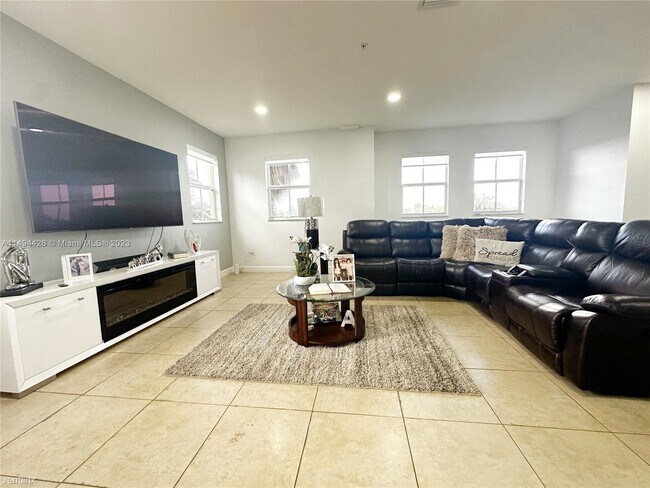 Photo - 3 br, 2.5 bath House - 260 NW 109th Ave # 20