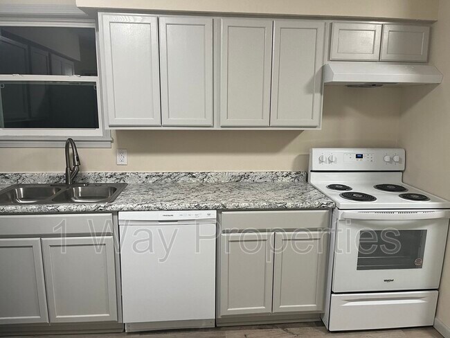 Photo - 1730 Esther St Unidad B