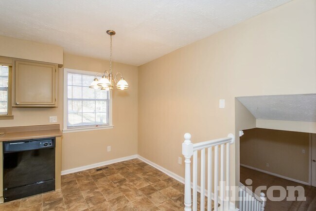 Photo - 2889 Darrah Ct SW