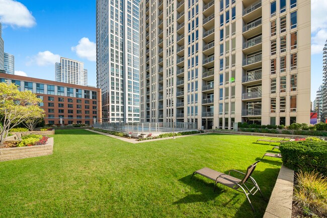 Photo - 1250 S Michigan Ave Condo Unit 2408