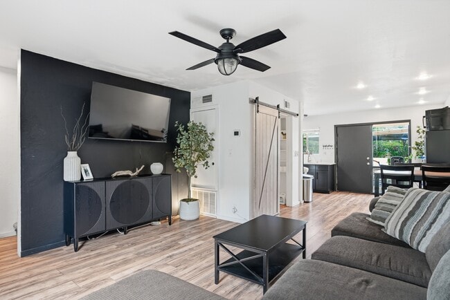 Photo - 4630 N 68th St Unit 201