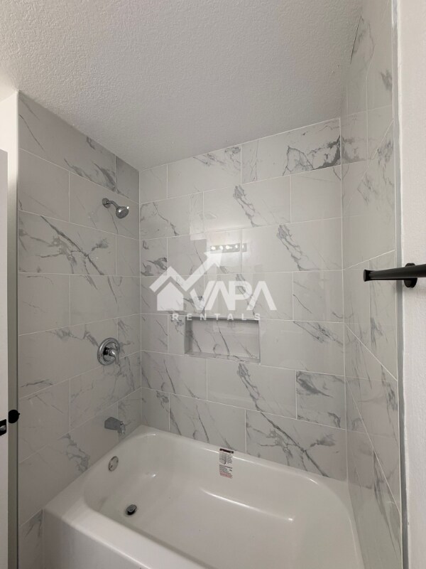 Photo - 9159 Everton